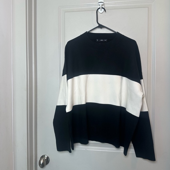 Mango Fine Knit Oversized Striped Black/White Sweater, Size 3XL - Picture 14 of 14